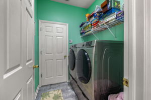 22 - 8425 Fenwick Ave, Tampa, FL 33647