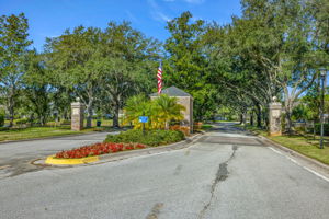 27 - 8425 Fenwick Ave, Tampa, FL 33647