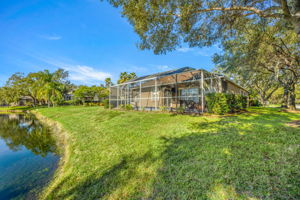 25 - 8425 Fenwick Ave, Tampa, FL 33647