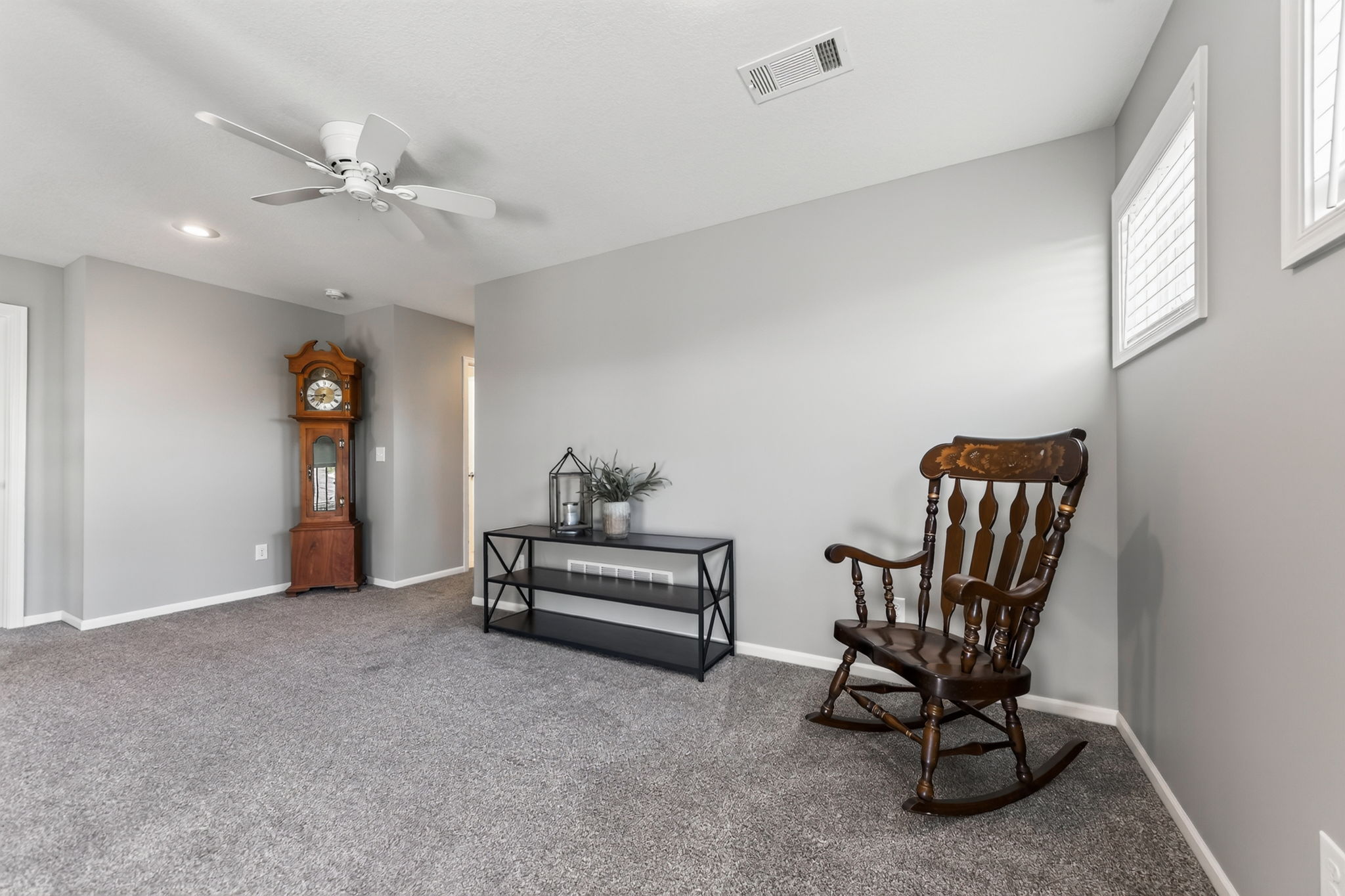 8425 Laramie St-043