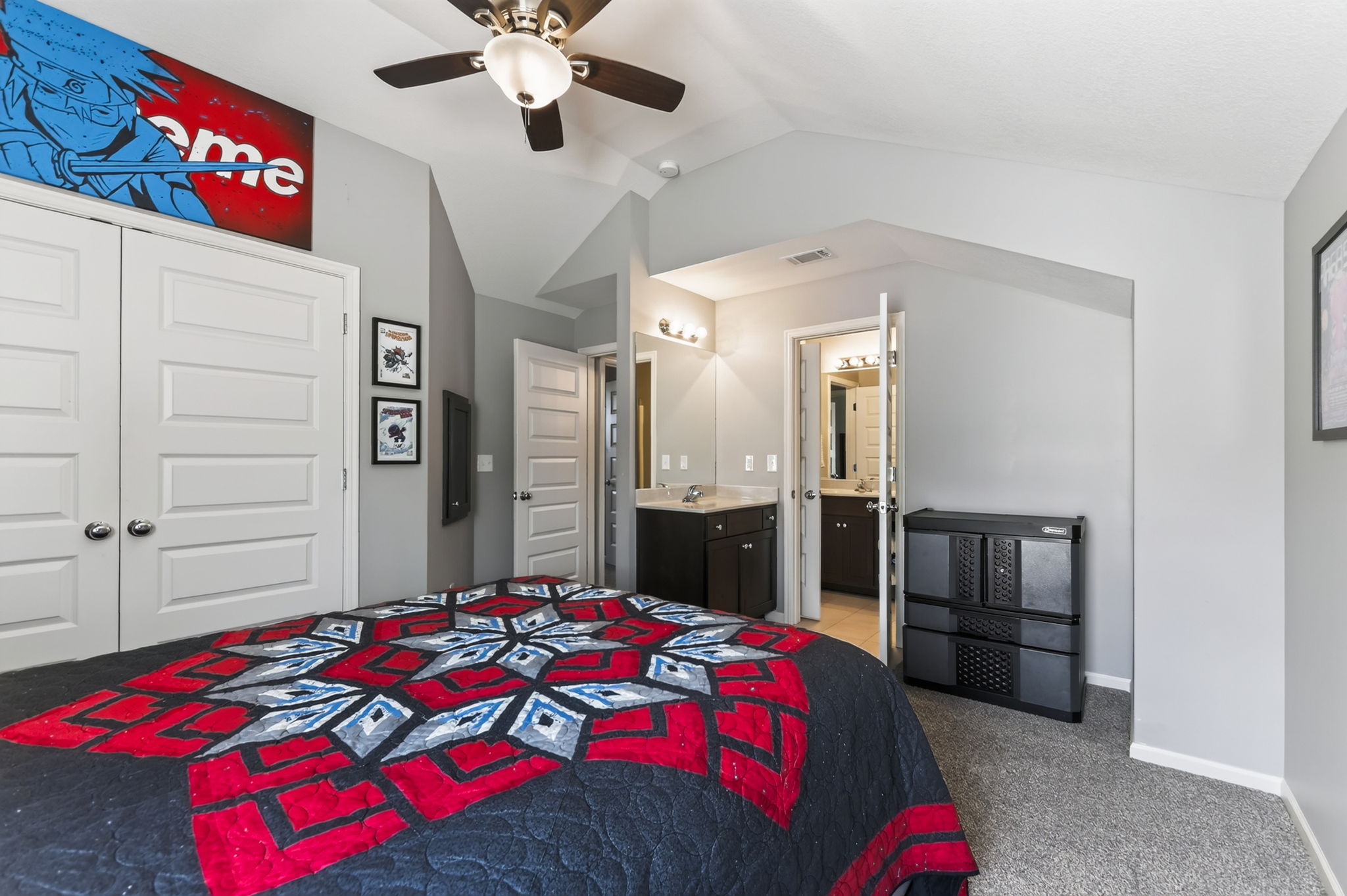 8425 Laramie St-053