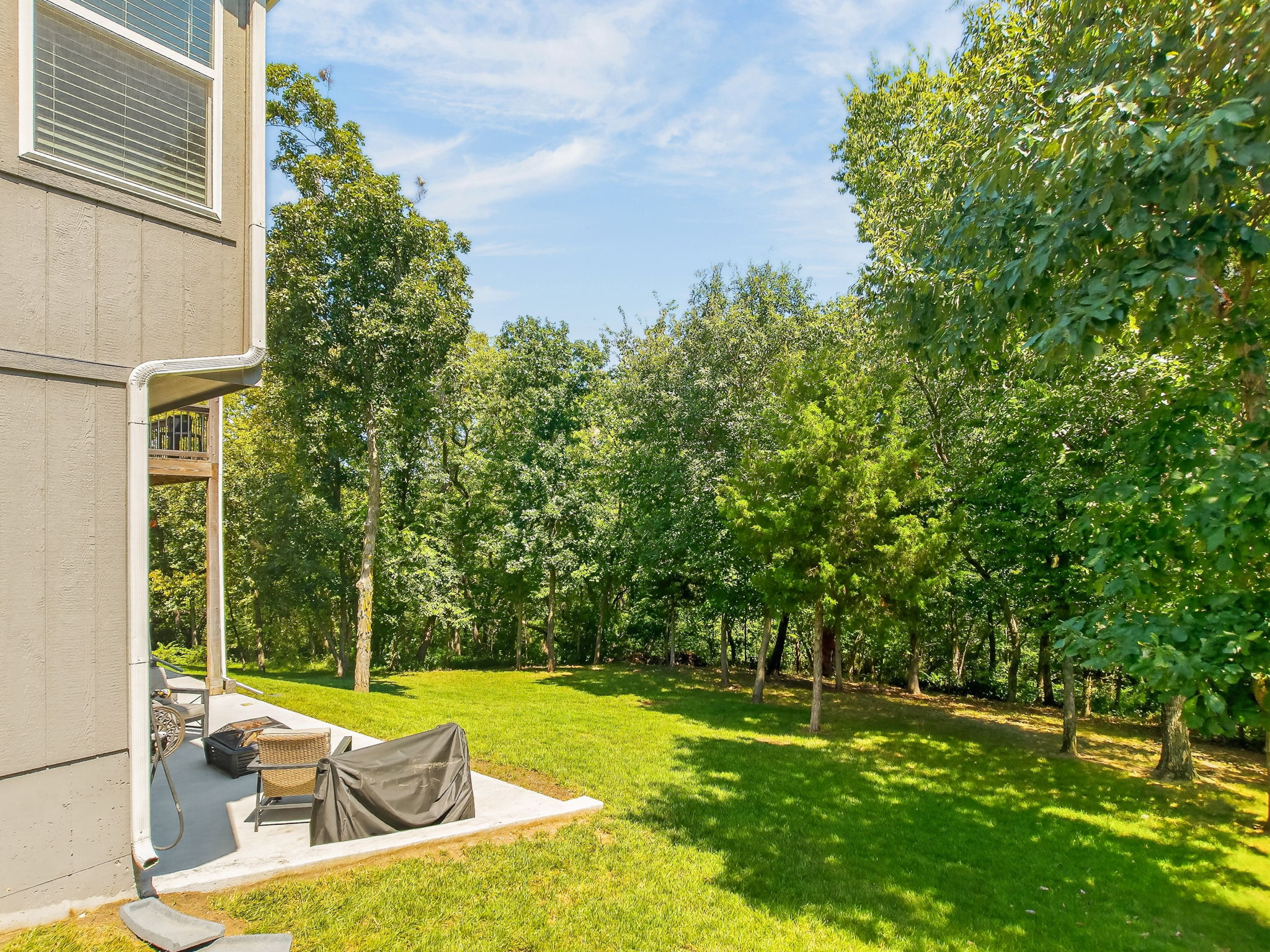 8425 Laramie St-006