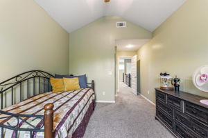 8425 Laramie St-047