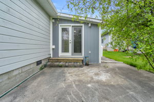  Photo 42