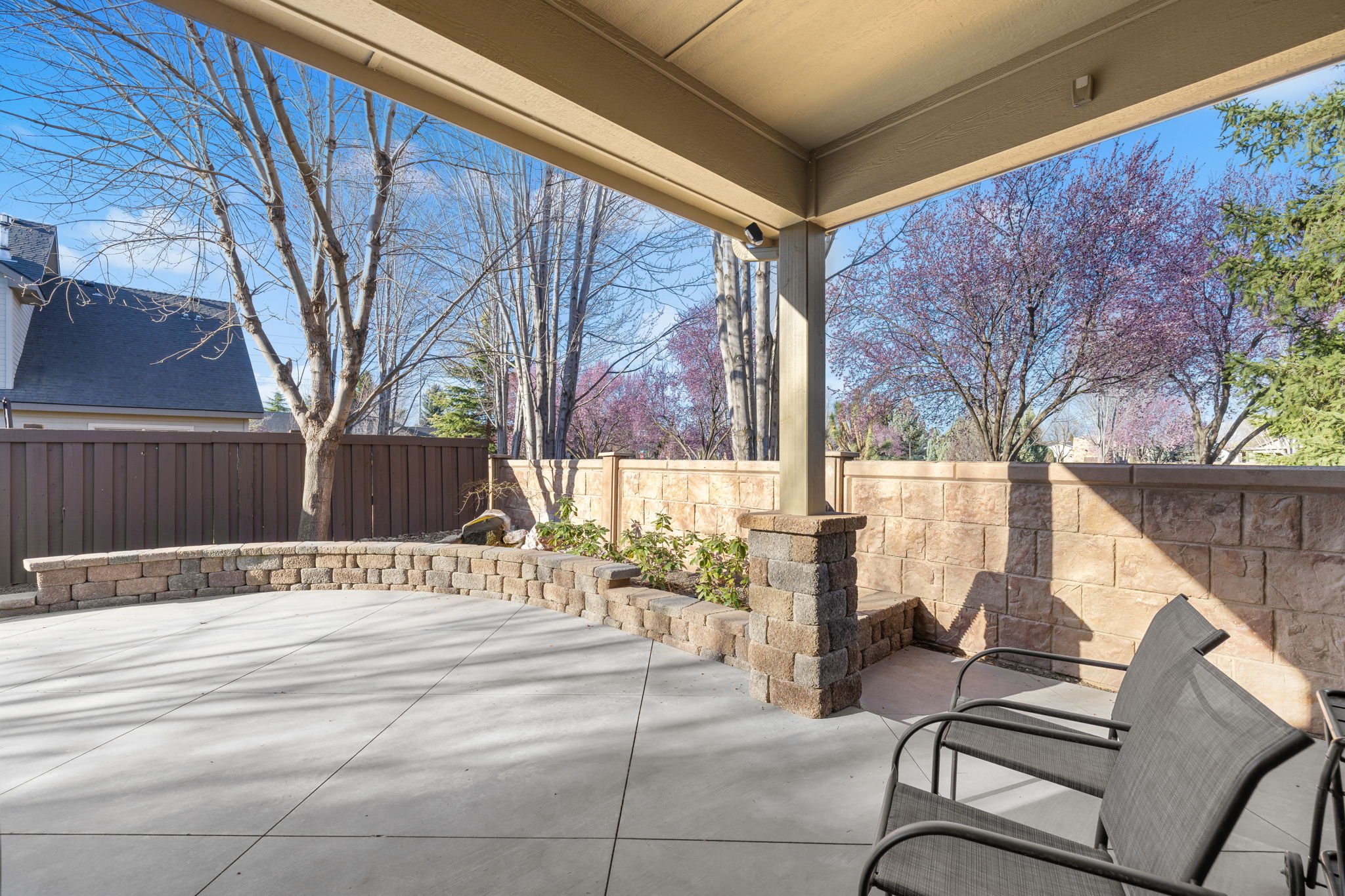  Photo 49