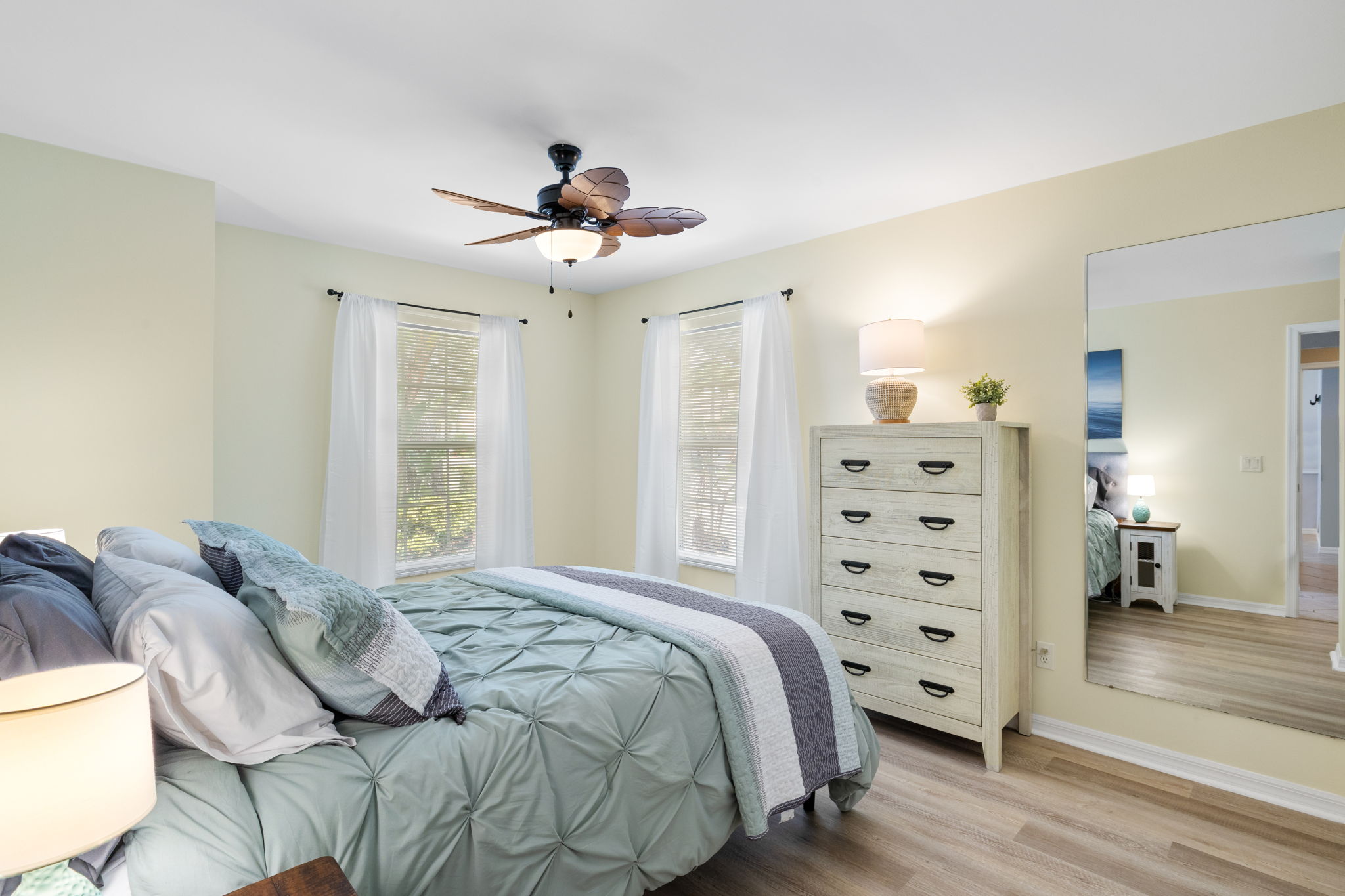 Guest Bedroom 1 - 1 of 2