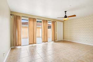 Leatherleaf Ln-0306-004.jpg