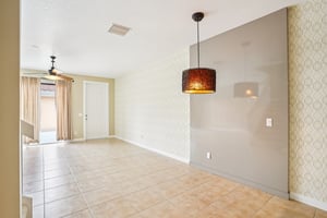 Leatherleaf Ln-0306-009.jpg