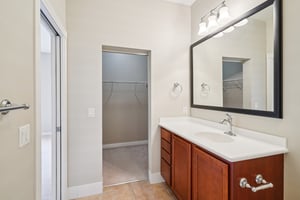 Leatherleaf Ln-0306-023.jpg