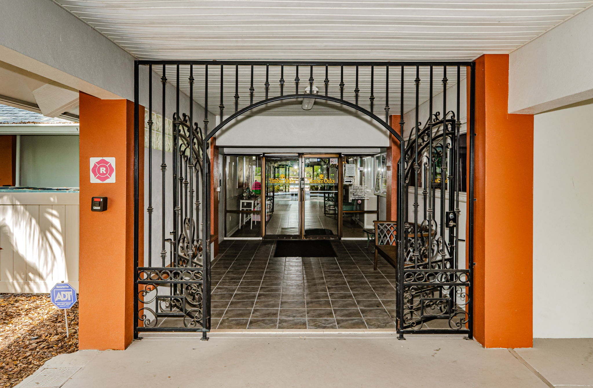 4-Clubhouse Entrance