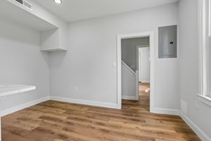 Commercial St-S2507-009.jpg