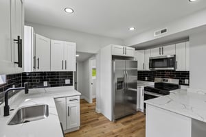 Commercial St-S2507-013.jpg