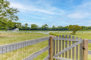 39 back yard gate to lake