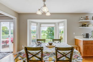 12 breakfast area