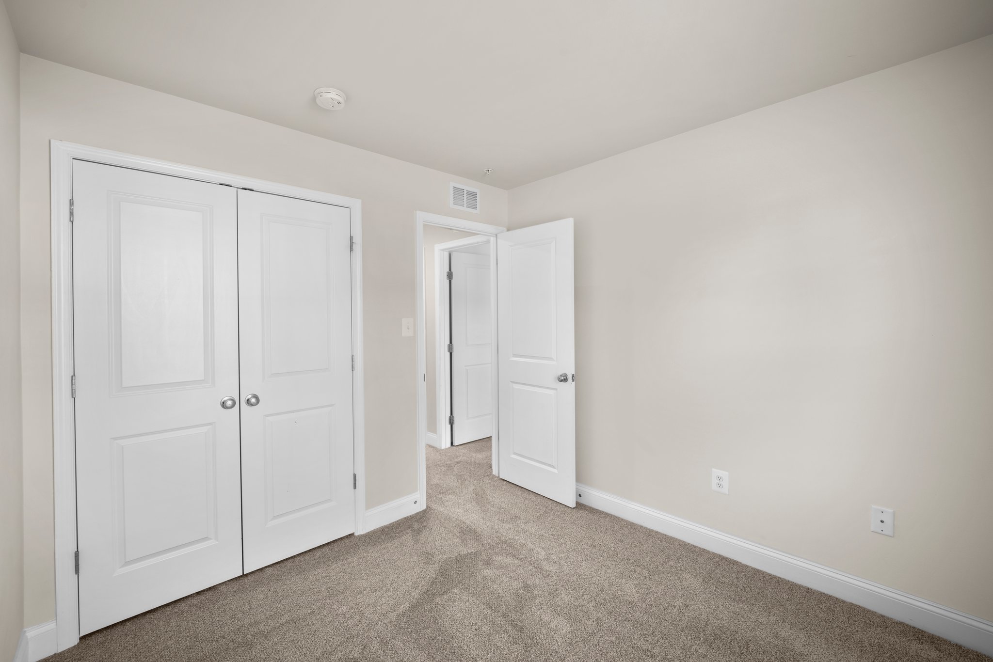 Upper Bedroom-6