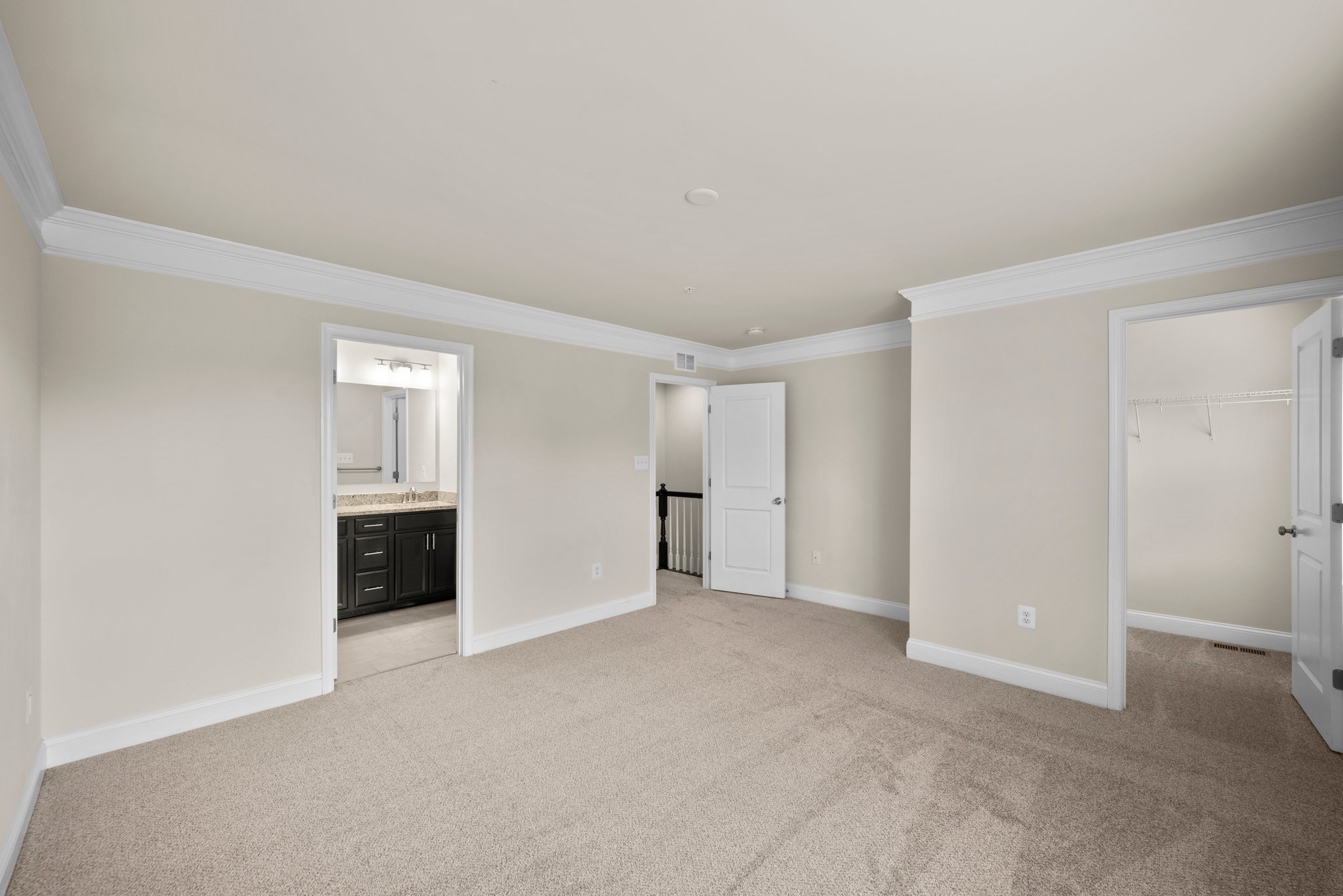 Upper Bedroom-2