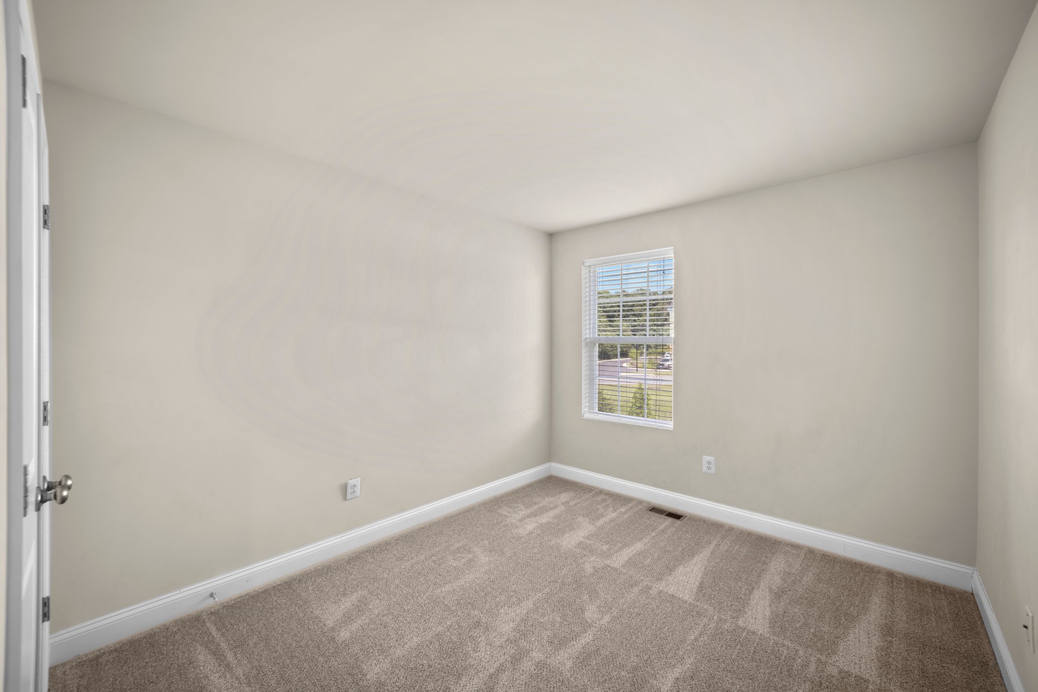 Upper Bedroom-3