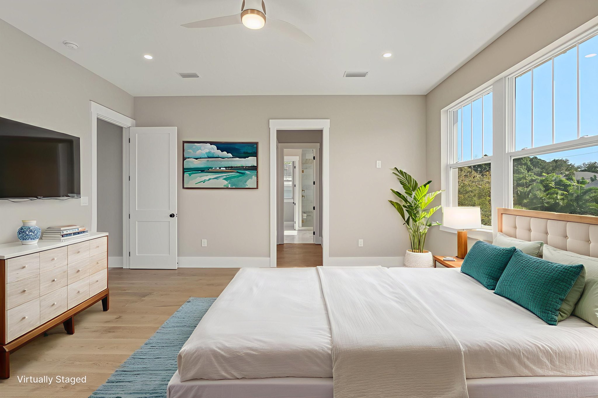 DSC04449 virtually staged.jpeg