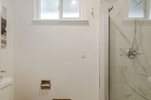  Photo 54