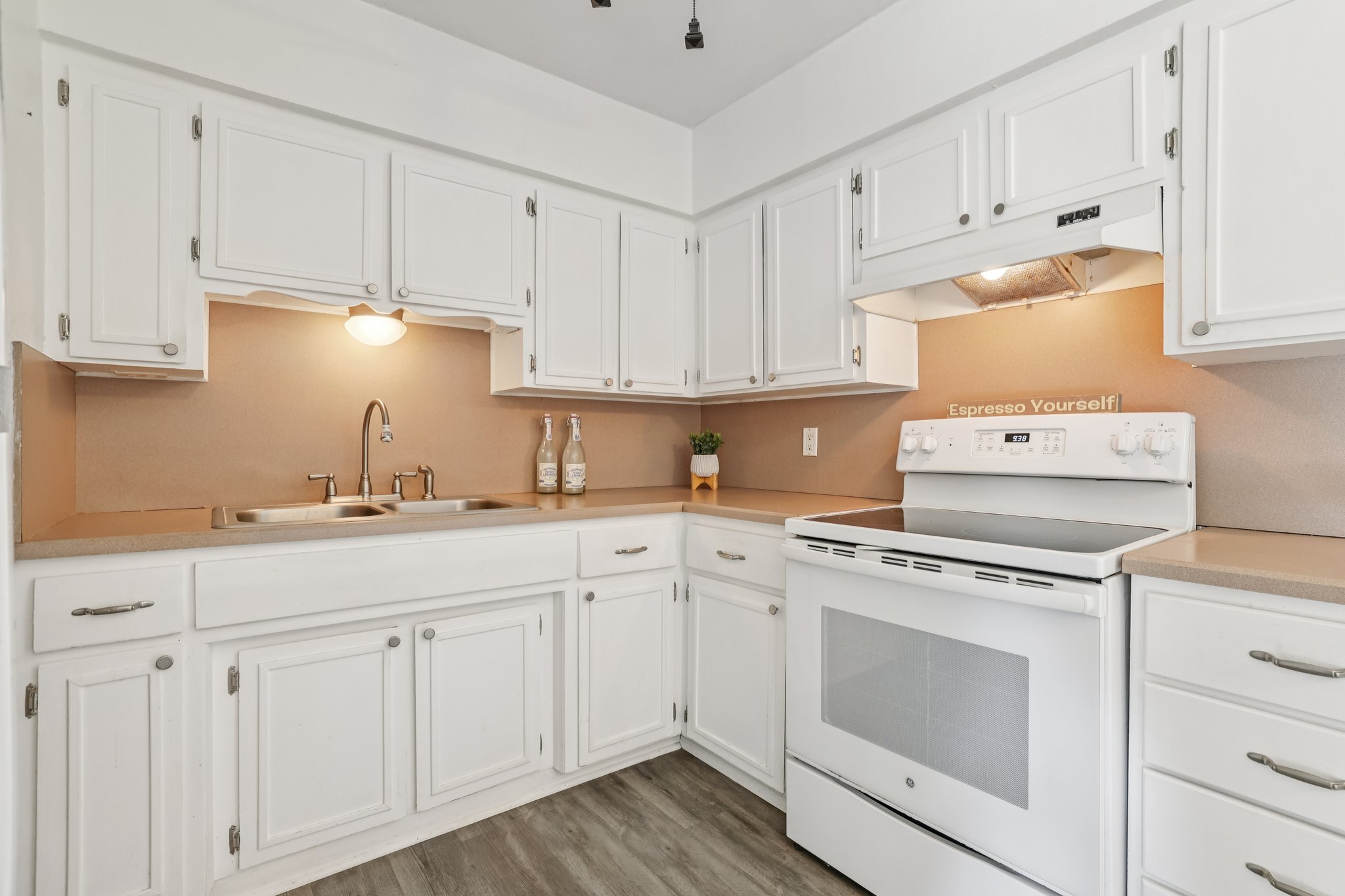 Teague St-S1811-020.jpg