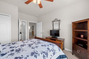 57. Main bedroom.jpg