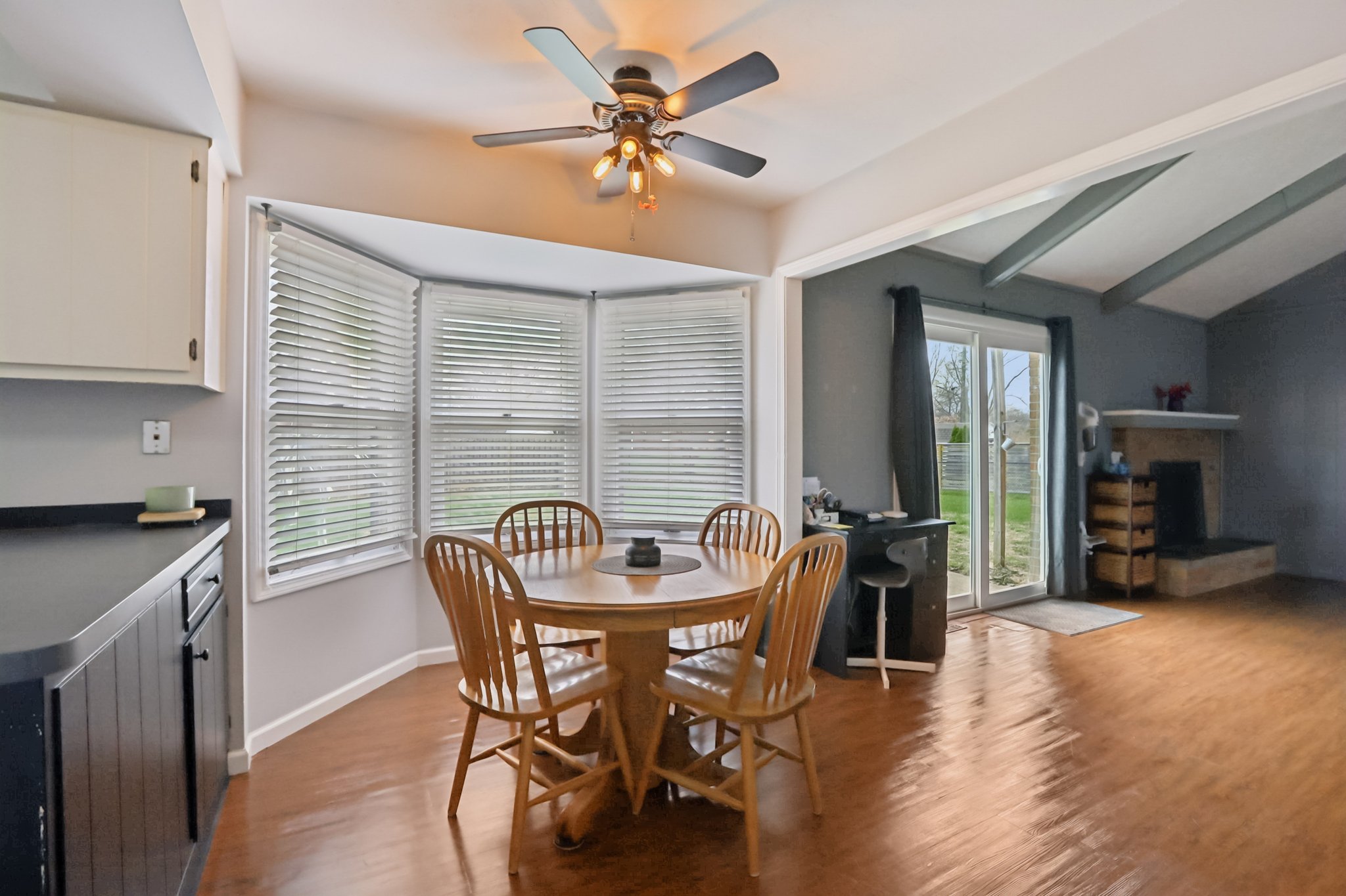 Carthay Cir-S1903-010.jpg