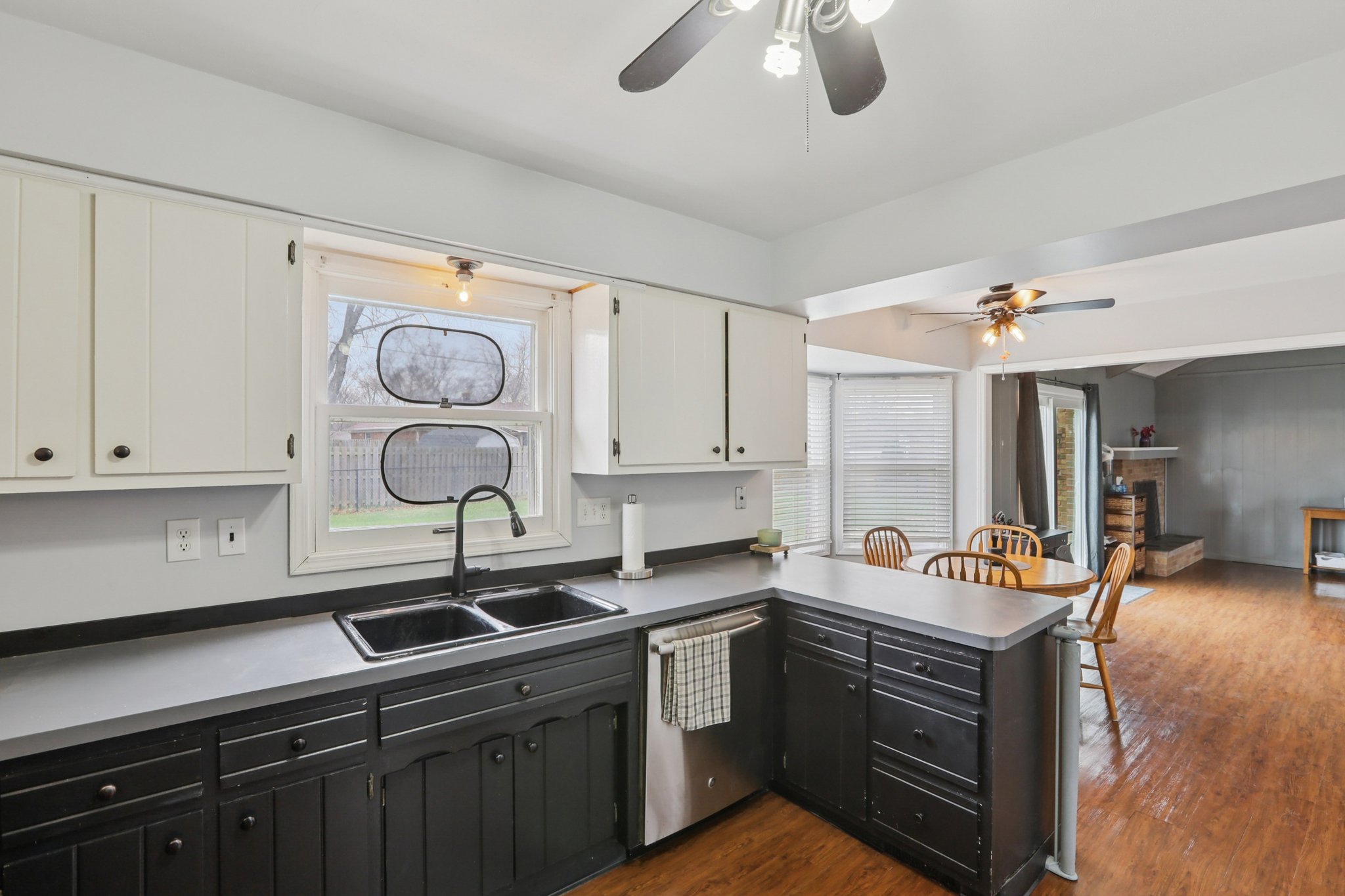 Carthay Cir-S1903-012.jpg