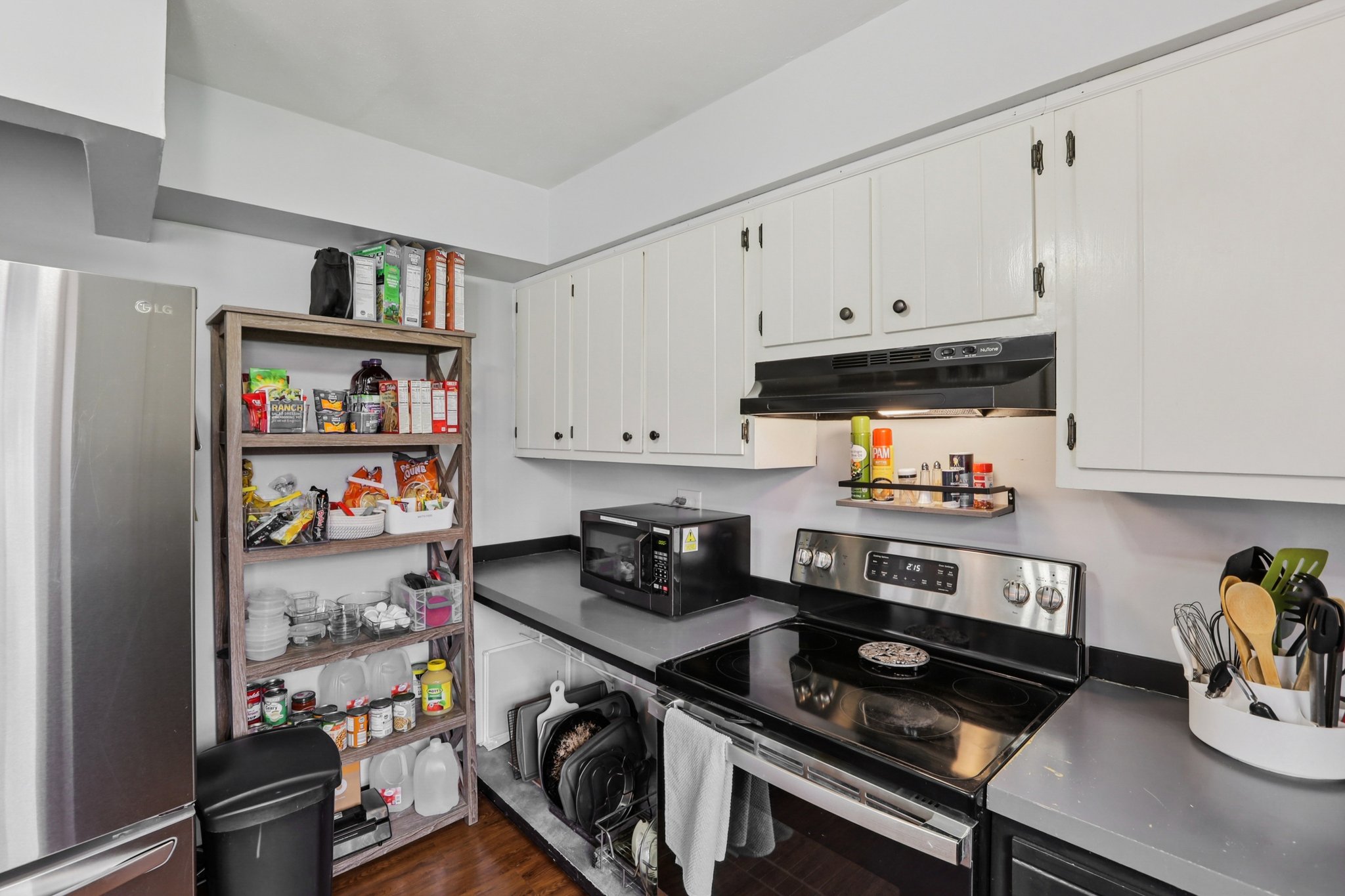 Carthay Cir-S1903-015.jpg