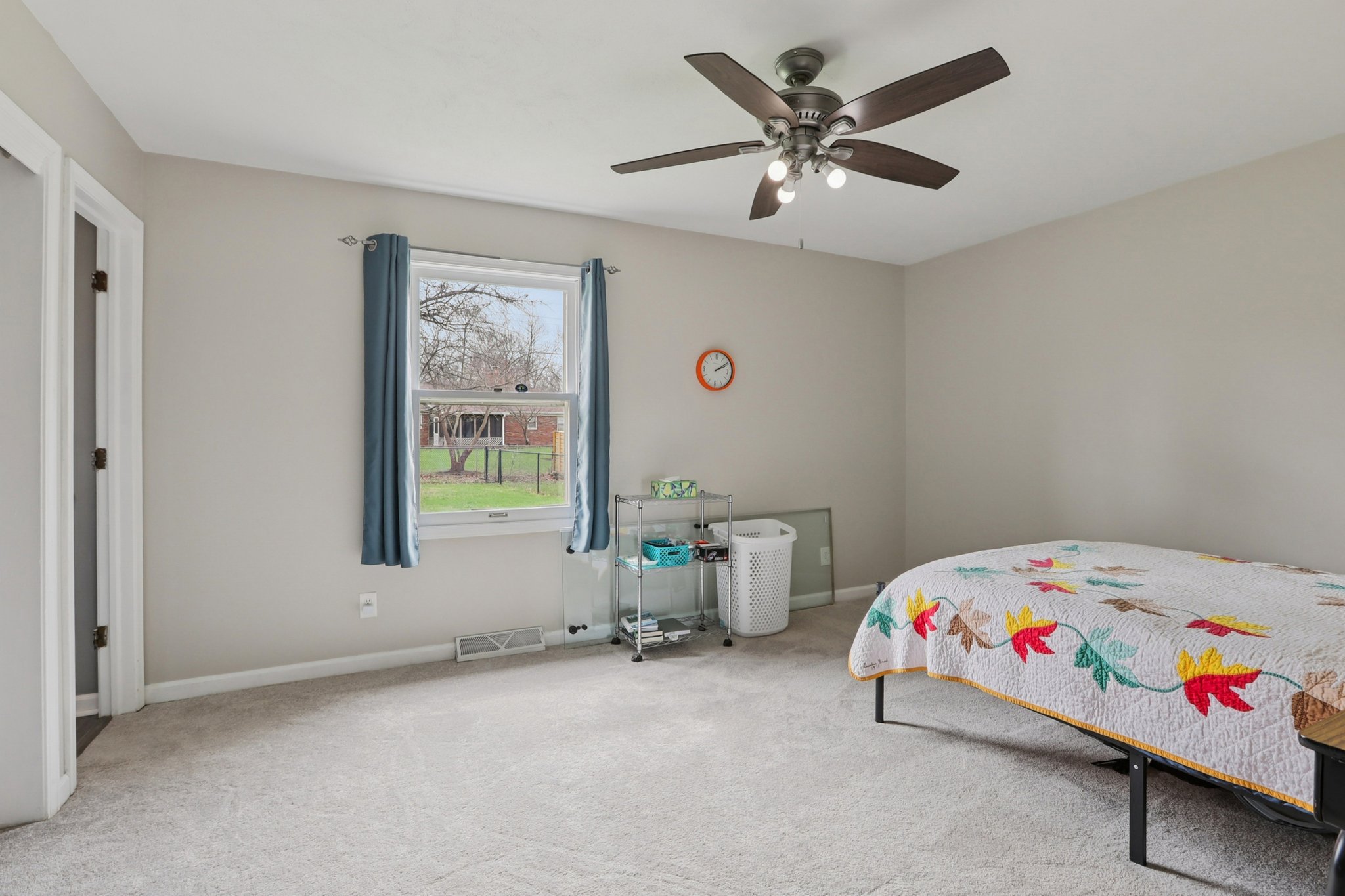 Carthay Cir-S1903-021.jpg