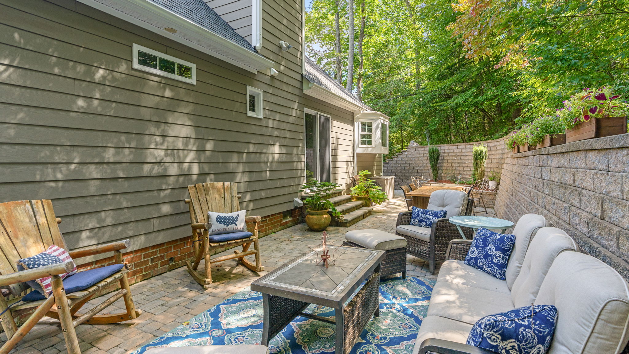 Photo 50