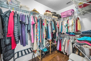 Primary Bedroom Walk-in Closet1