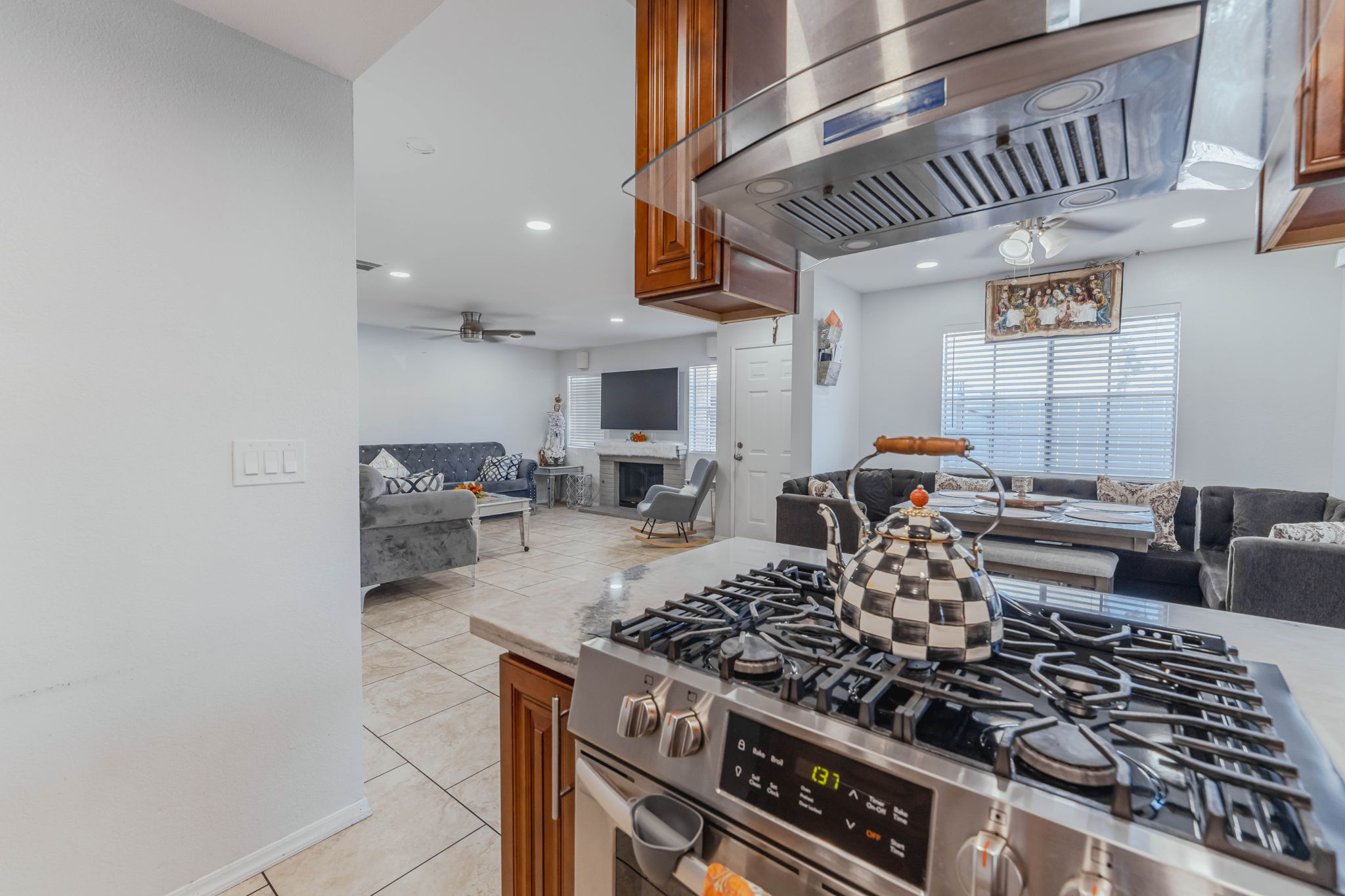 845 15th St, San Diego, CA 92101