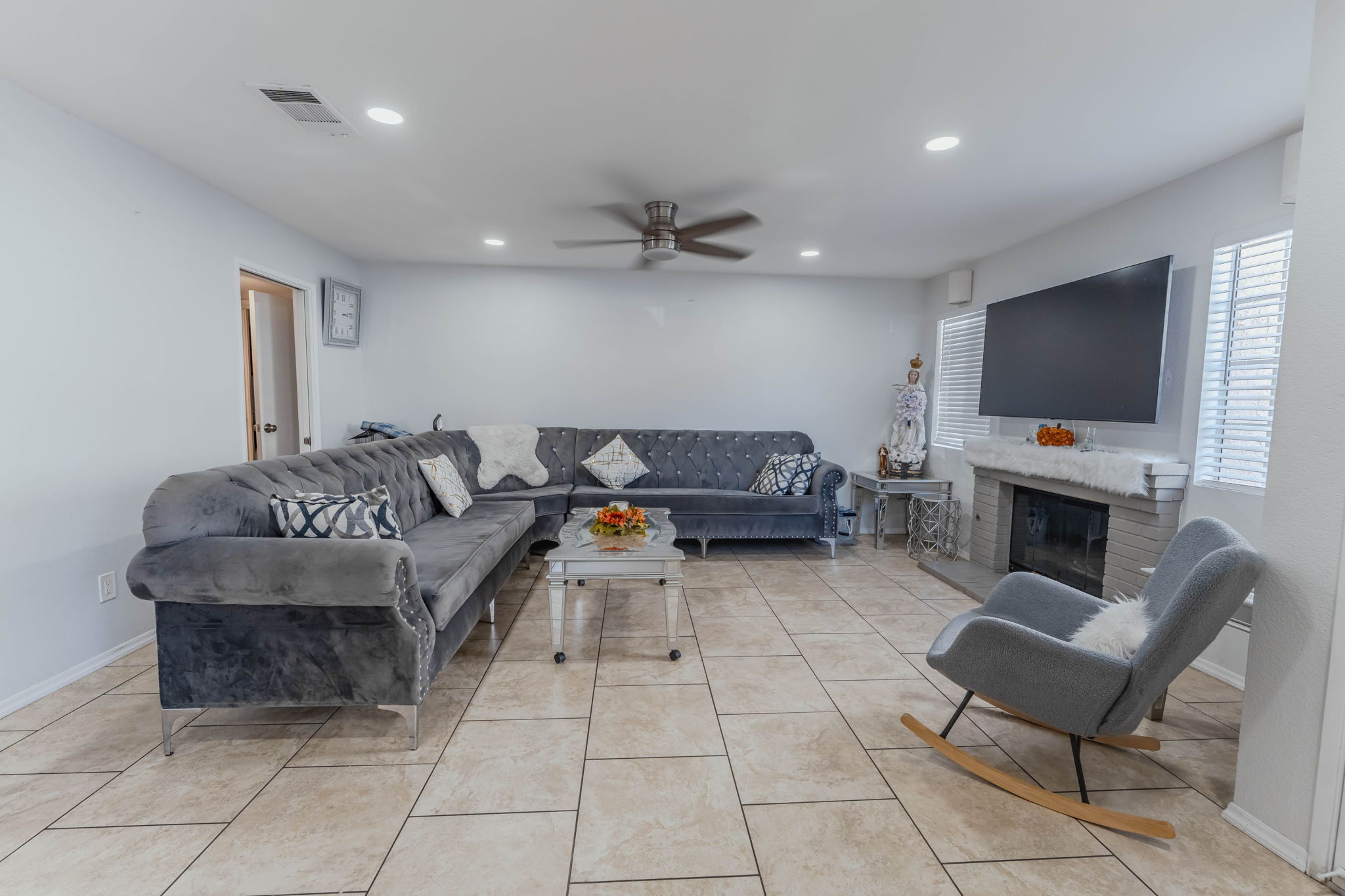 845 15th St, San Diego, CA 92101