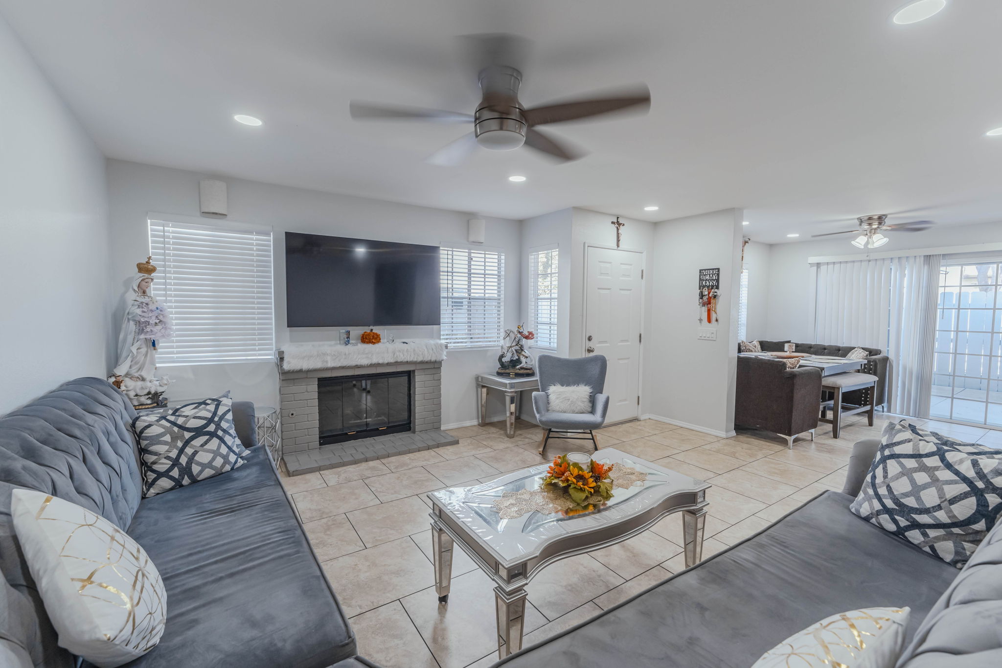 845 15th St, San Diego, CA 92101