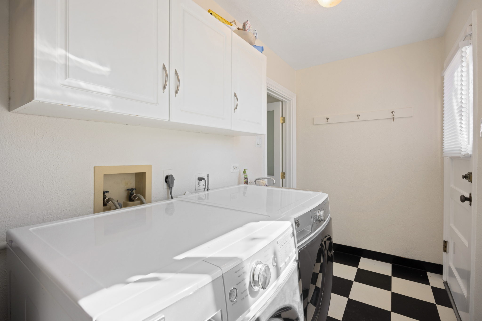 845 Jasmine St, Denver, CO 80220, USA Photo 10