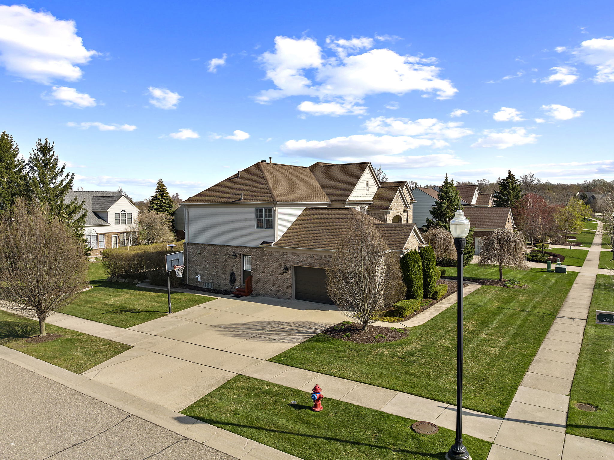 845 Loggers Cir, Rochester, MI 48307, USA Photo 4