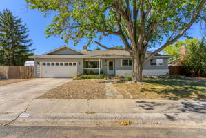 845 Rhode Island Dr, Reno, NV 89503, USA Photo 3