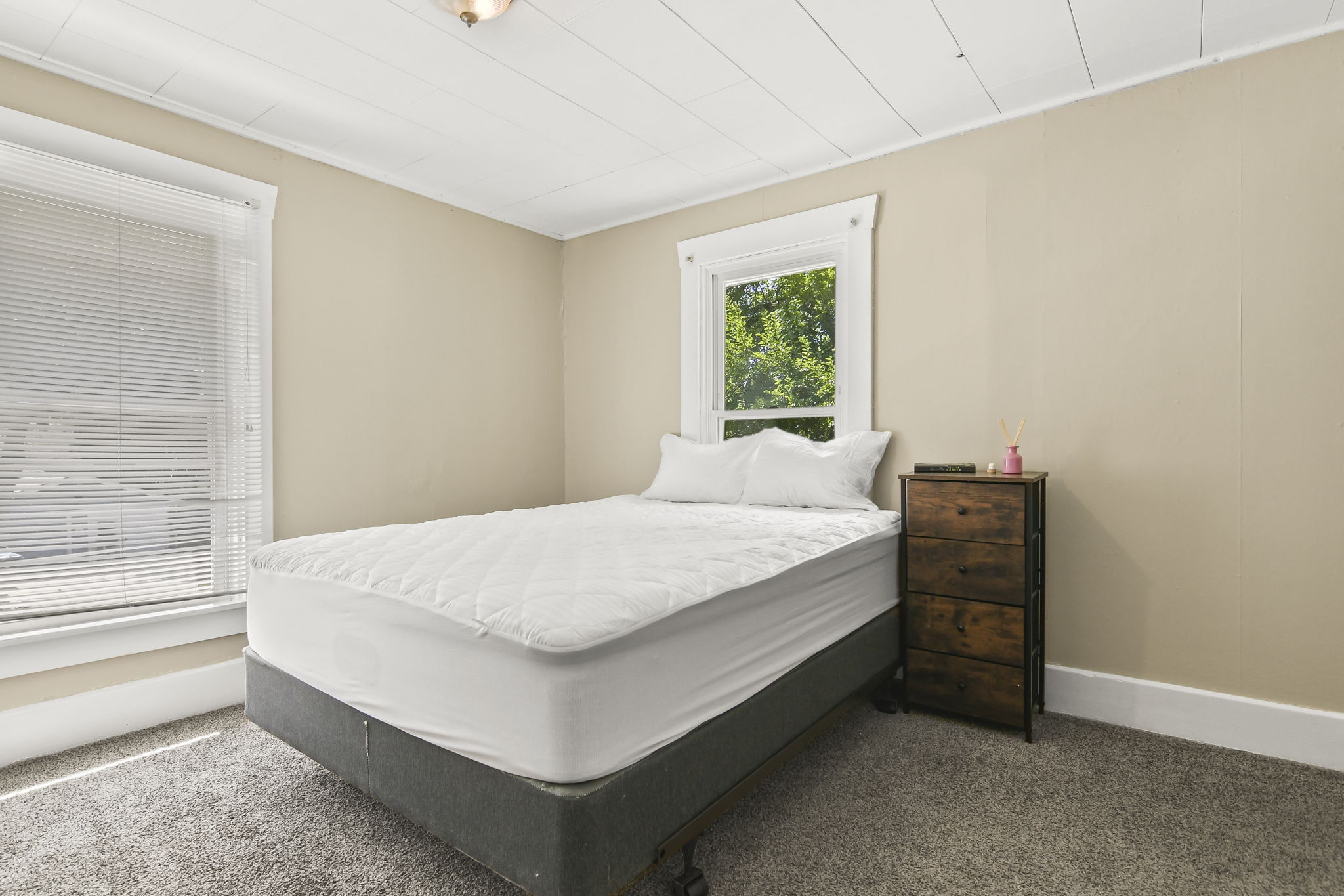 Garage Bed 1
