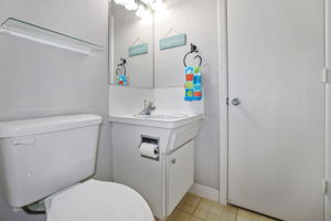 Bathroom 2 - 495A9744 (1)