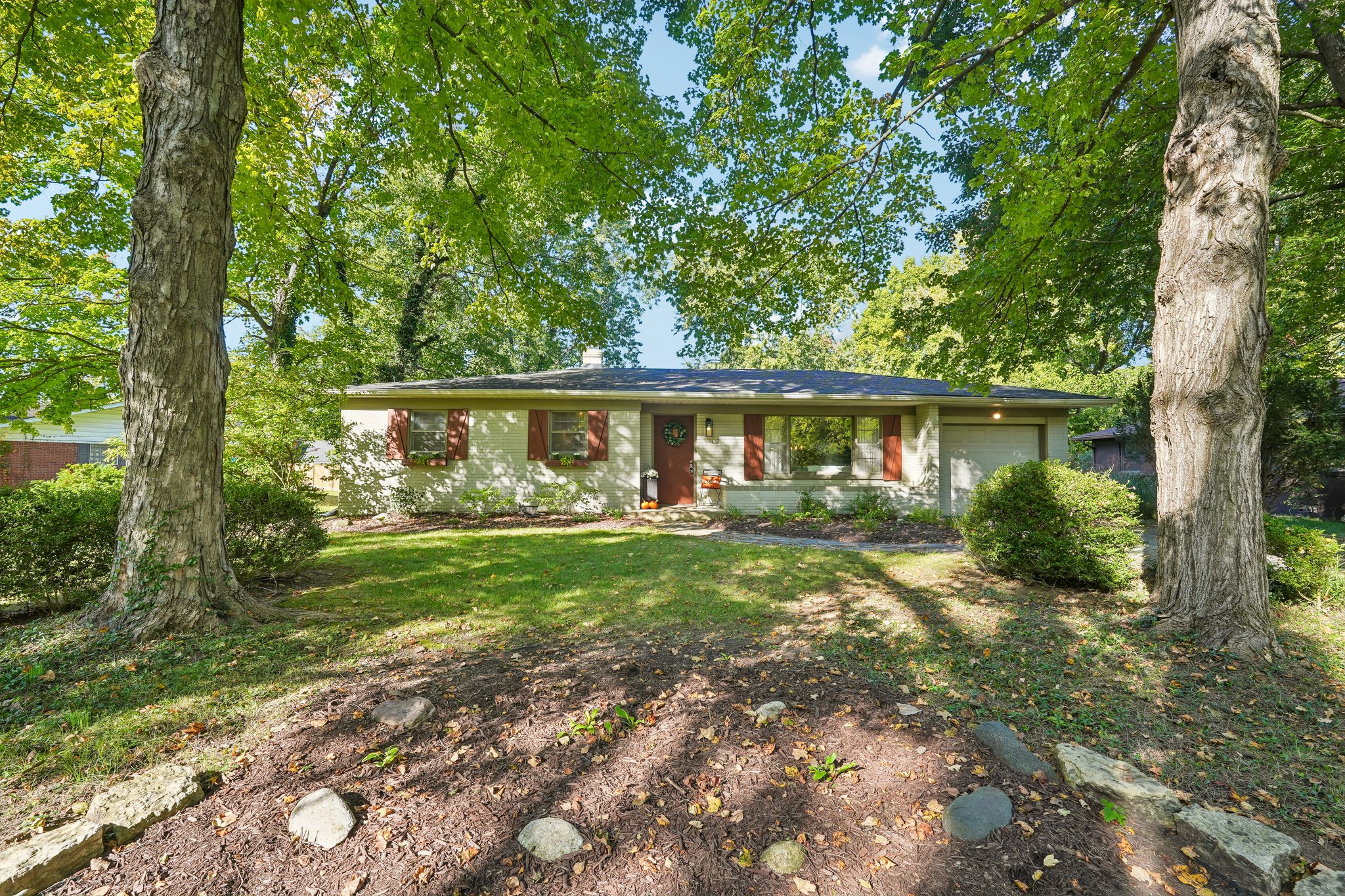 Evergreen Ave-S0810-002.jpg