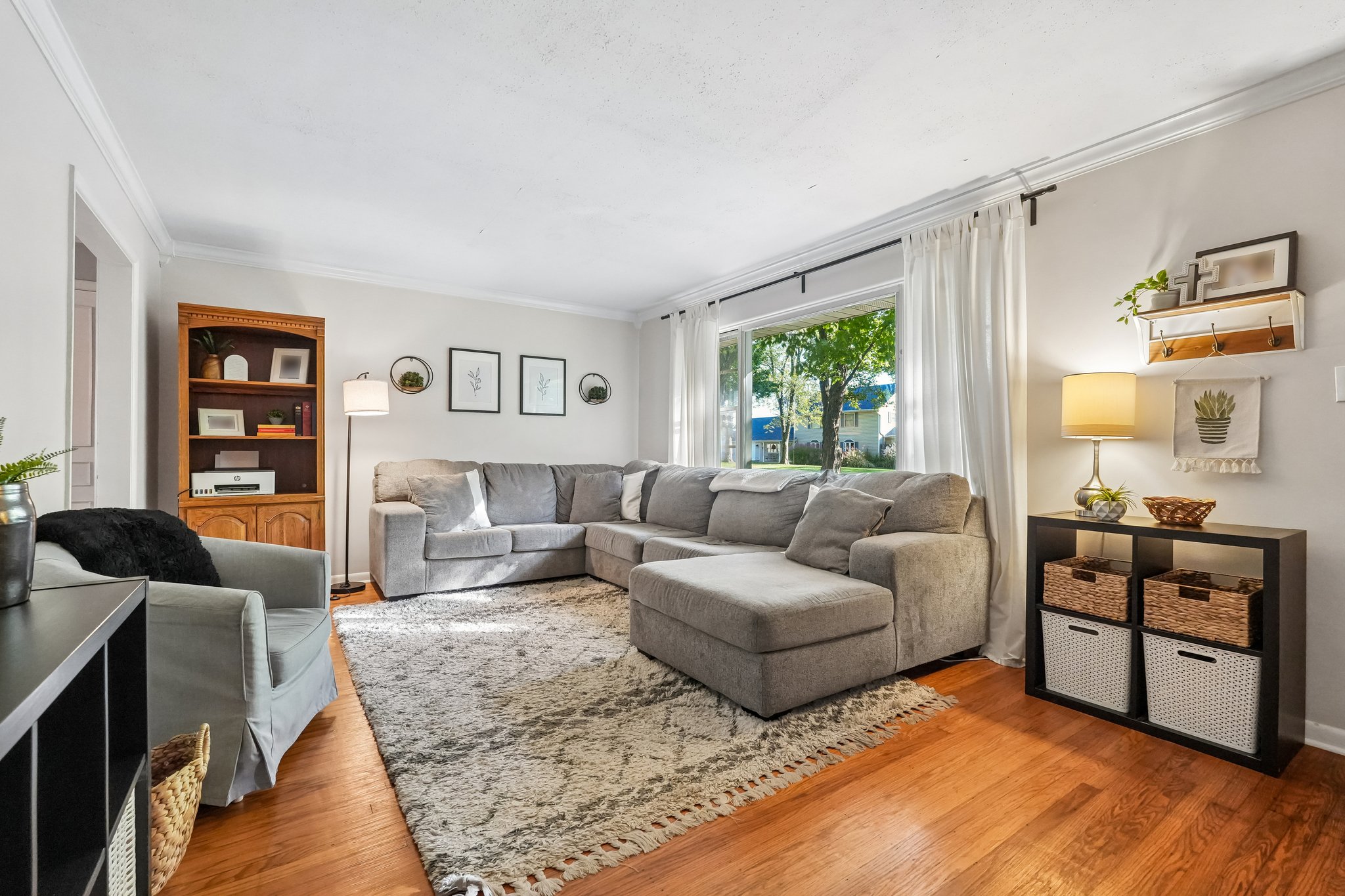 Evergreen Ave-S0810-010.jpg