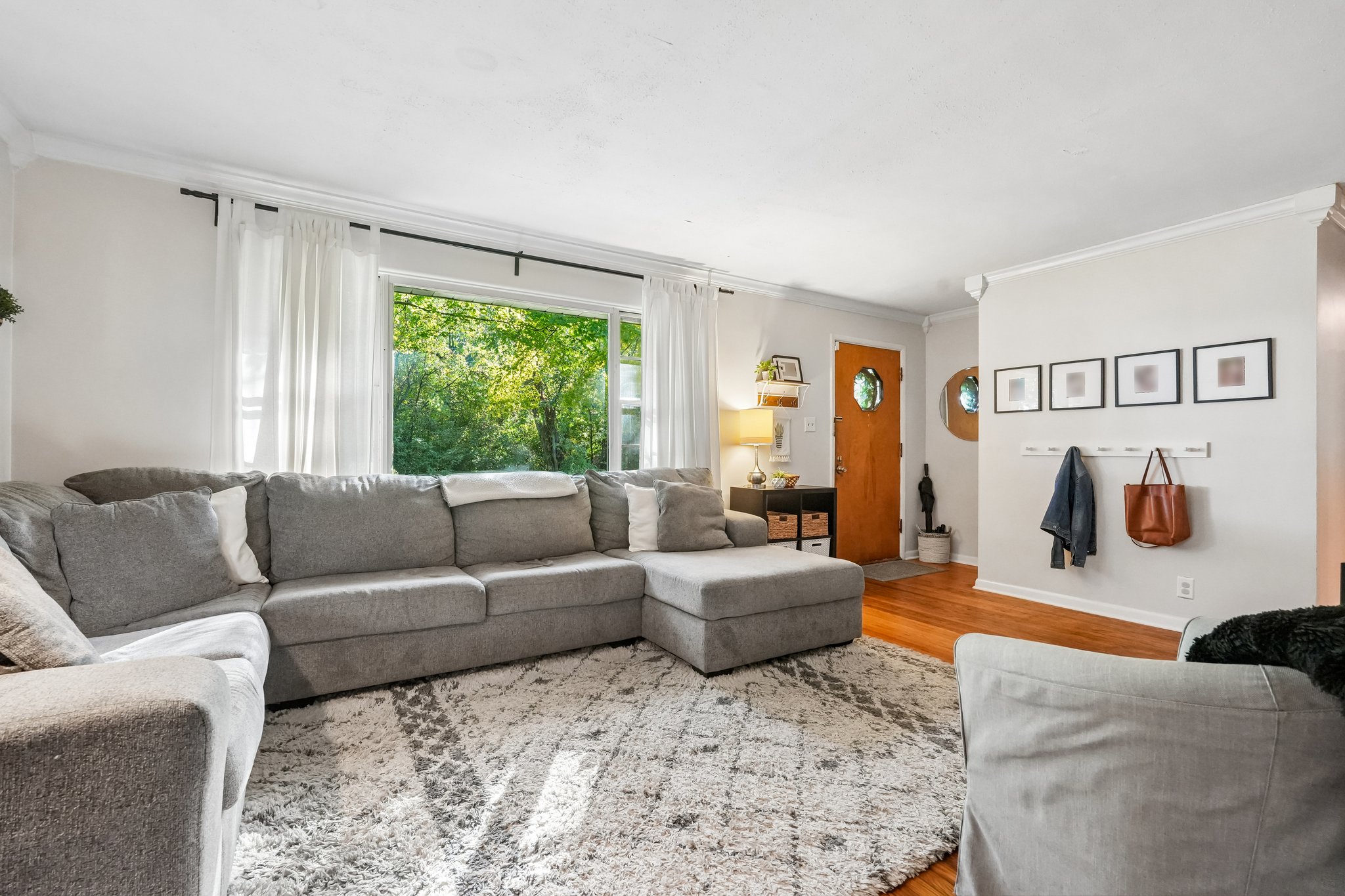 Evergreen Ave-S0810-011.jpg