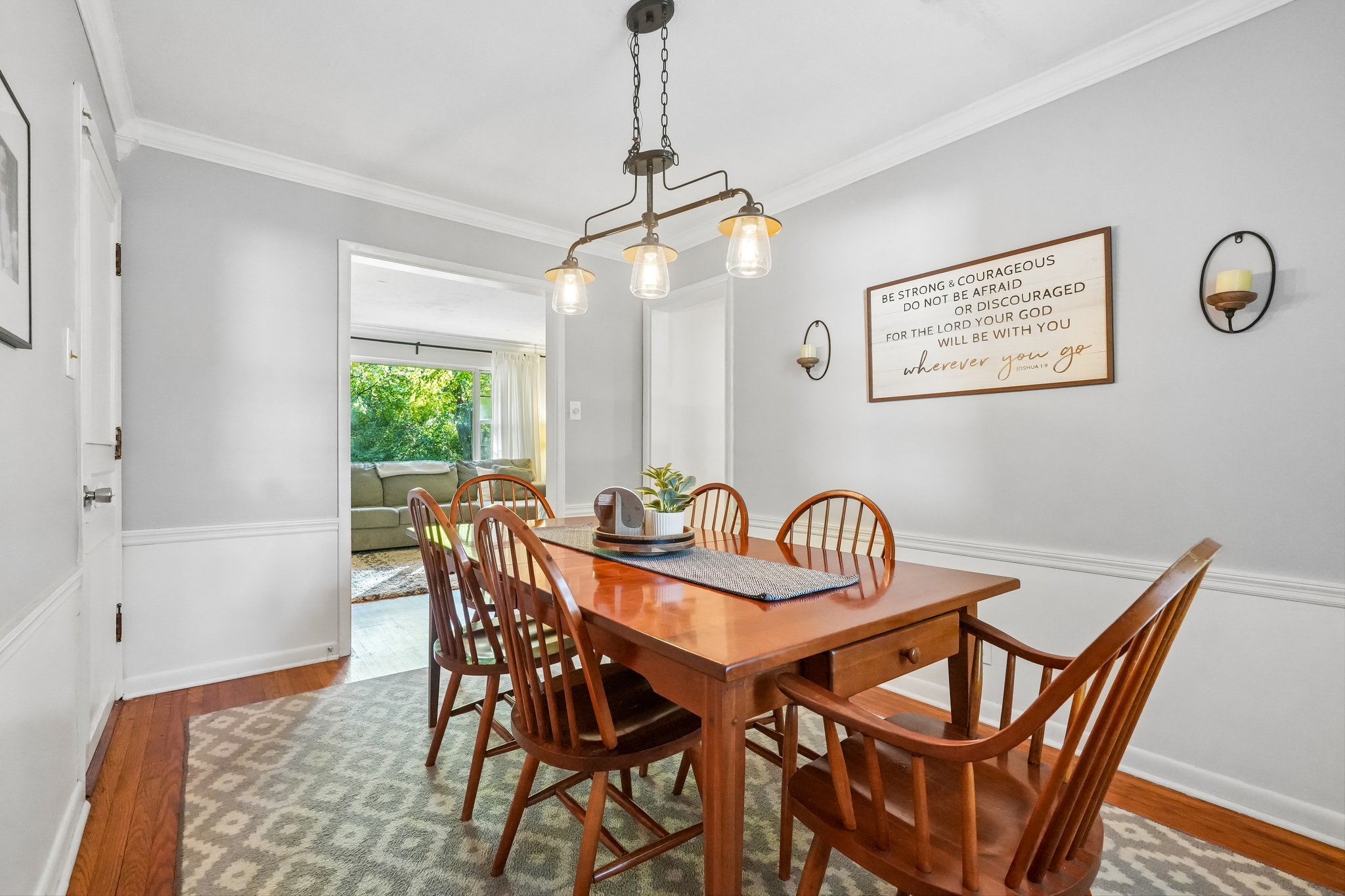 Evergreen Ave-S0810-018.jpg