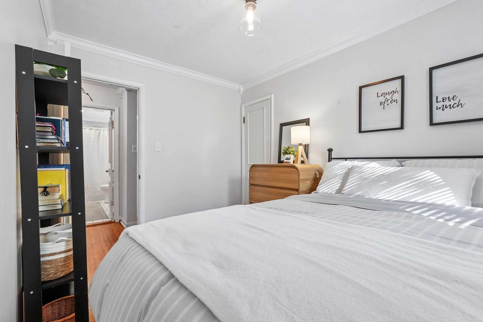 Evergreen Ave-S0810-026.jpg