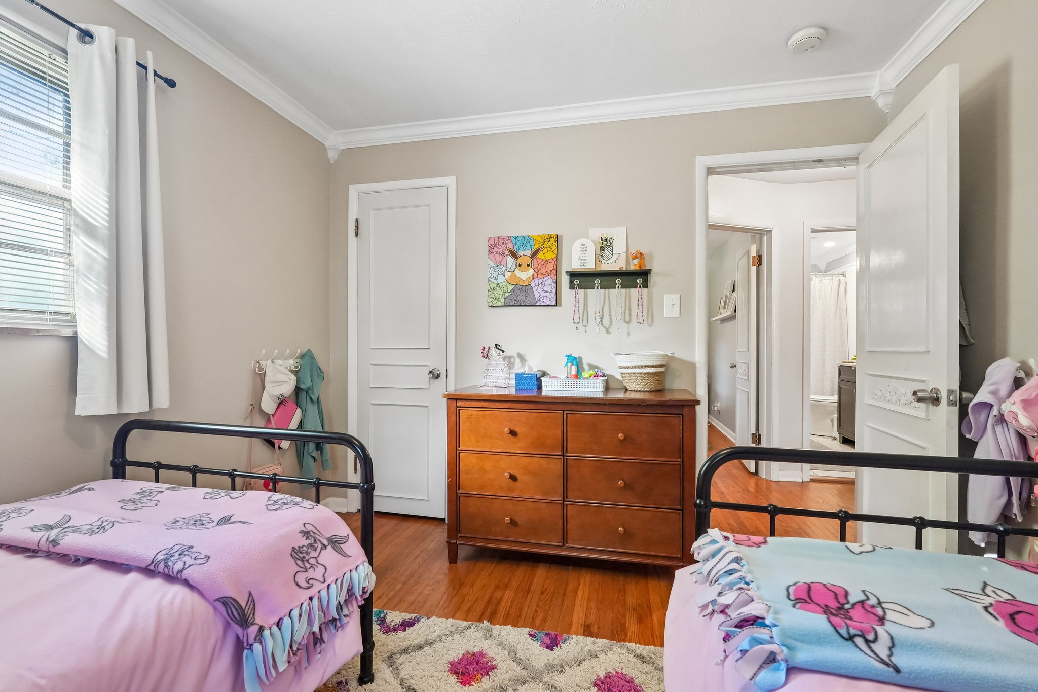 Evergreen Ave-S0810-029.jpg
