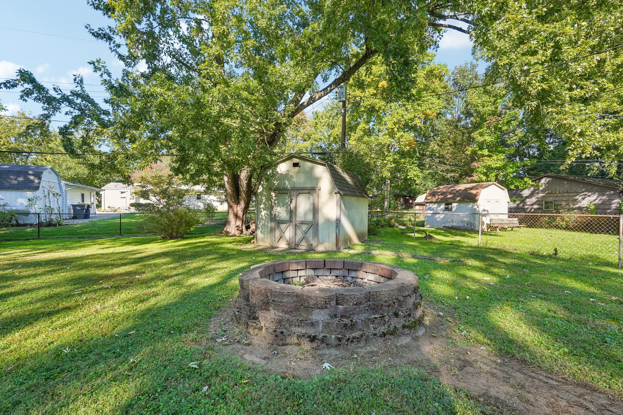 Evergreen Ave-S0810-045.jpg