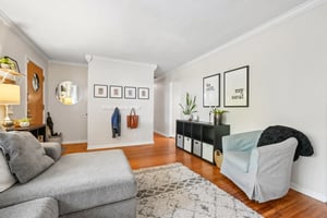 Evergreen Ave-S0810-012.jpg