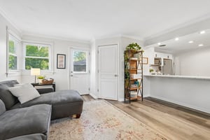 Evergreen Ave-S0810-015.jpg
