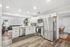 Evergreen Ave-S0810-019.jpg