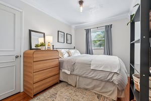 Evergreen Ave-S0810-024.jpg